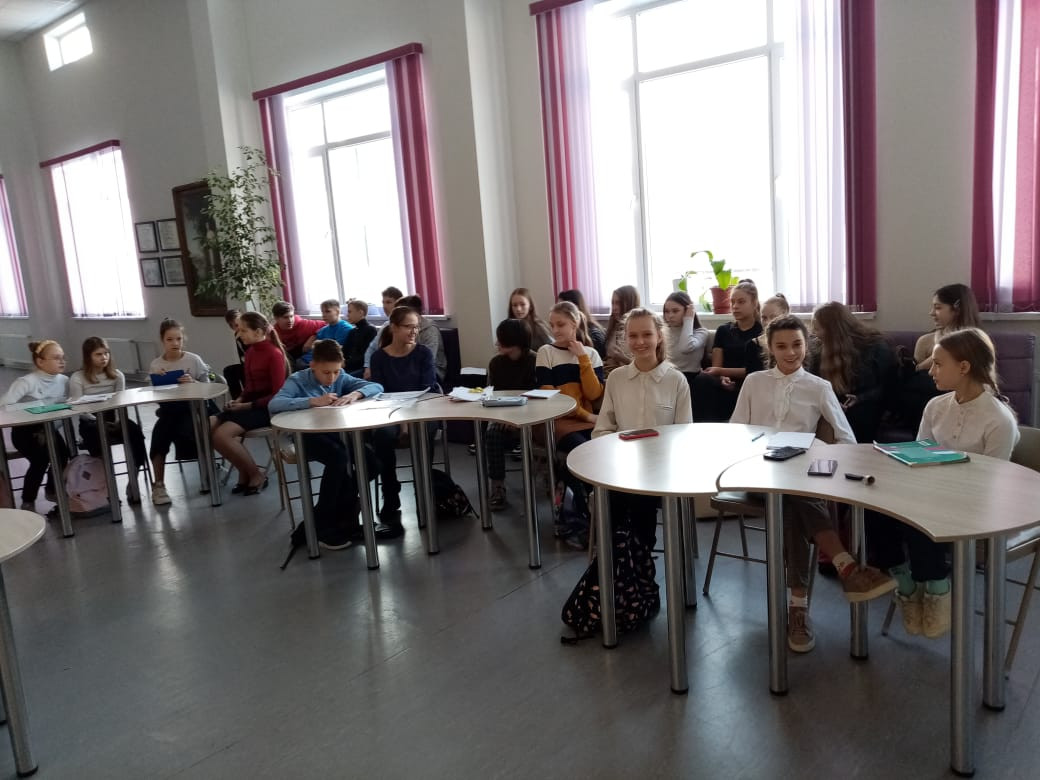 В Великом Новгороде впервые в России устроили научные бои для школьников В Великом Новгороде впервые в России устроили научные бои для школьников