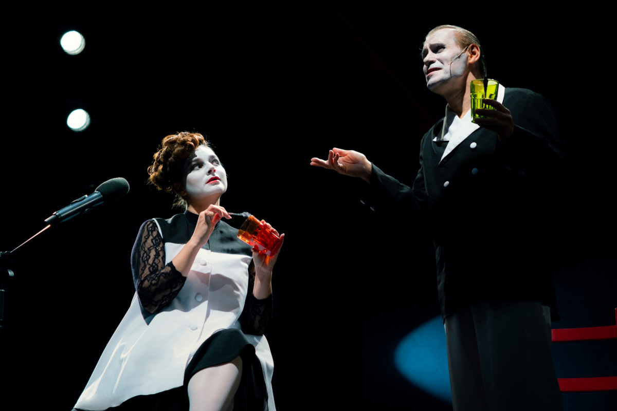 Гид по спектаклям с Пушкинской картой: весенняя афиша в театре «Малый» Гид по спектаклям с Пушкинской картой: весенняя афиша в театре «Малый»