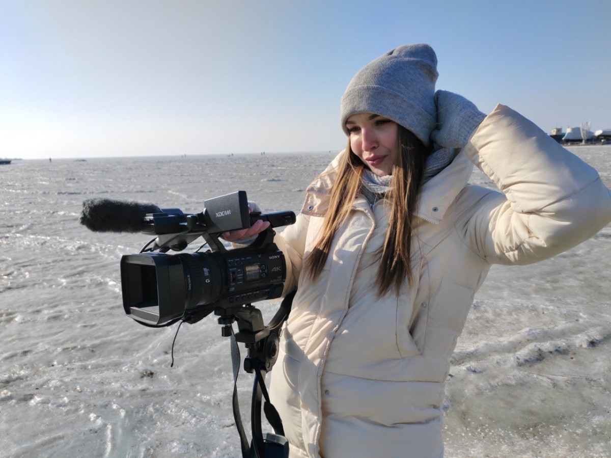 Выпускница НовГУ воссоединяет семьи по всей России: откровения продюсера программы «ДНК» на НТВ