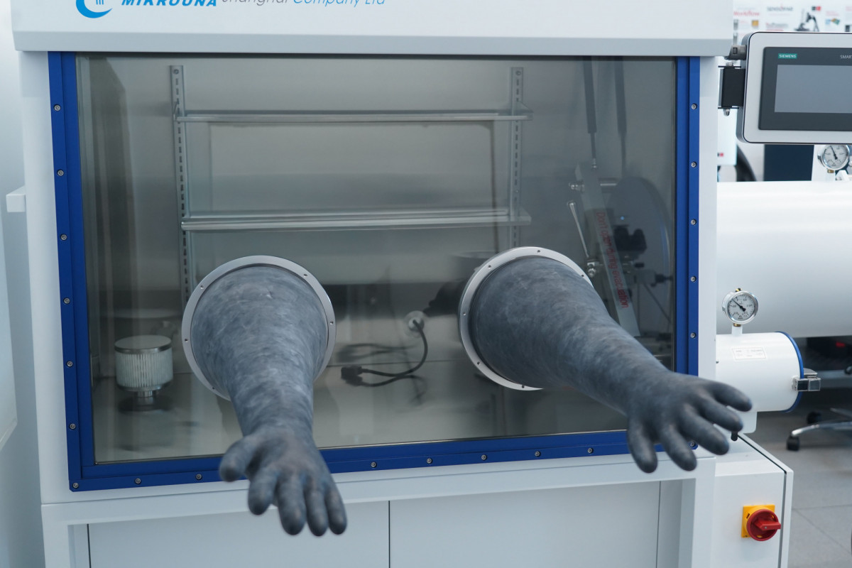 «К дефекту будущего чипа может привести даже упавшая пылинка»: как работает Центр полупроводникового материаловедения НовГУ