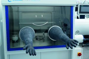 «К дефекту будущего чипа может привести даже упавшая пылинка»: как работает Центр полупроводникового материаловедения НовГУ